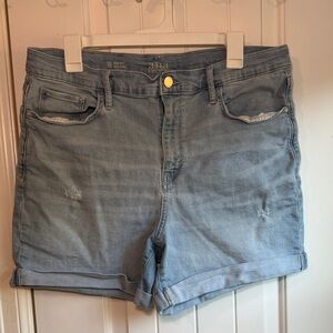 a.n.a Light Wash Denim Roll-Cuff Women’s Shorts